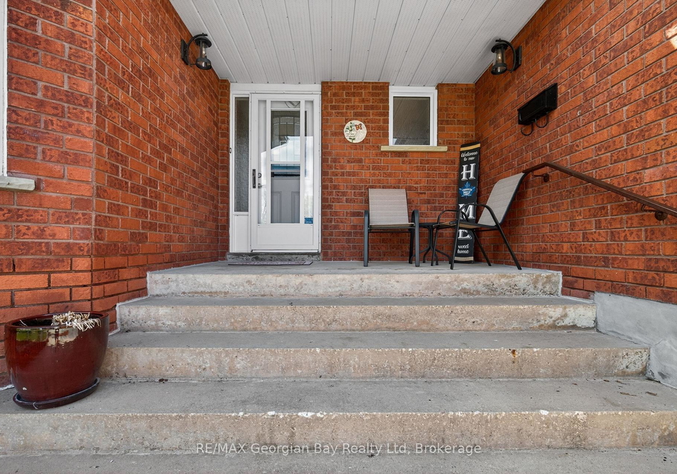 100-peel-street-penetanguishene-ontario-s13148858