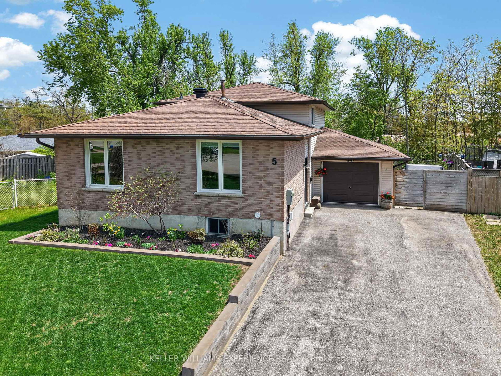 5-atwood-court-barrie-ontario-s13153772