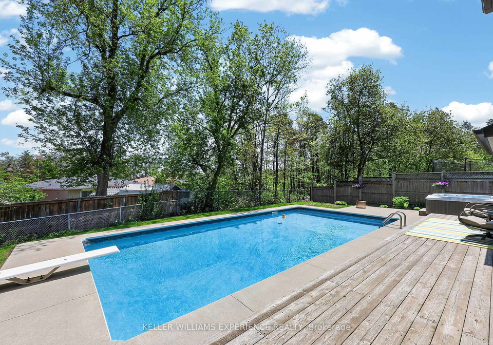 5-atwood-court-barrie-ontario-s13153772