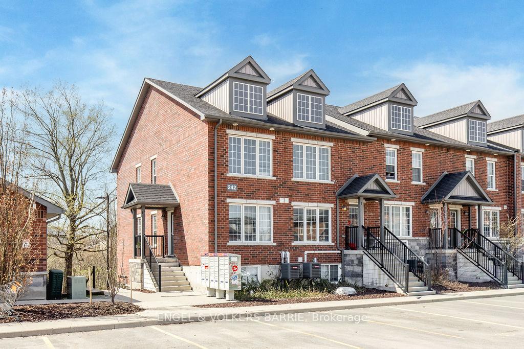 242-penetanguishene-road-barrie-ontario-s13153960