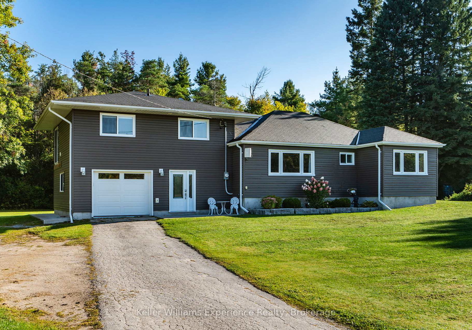 5525-penetanguishene-road-springwater-ontario-s13154126