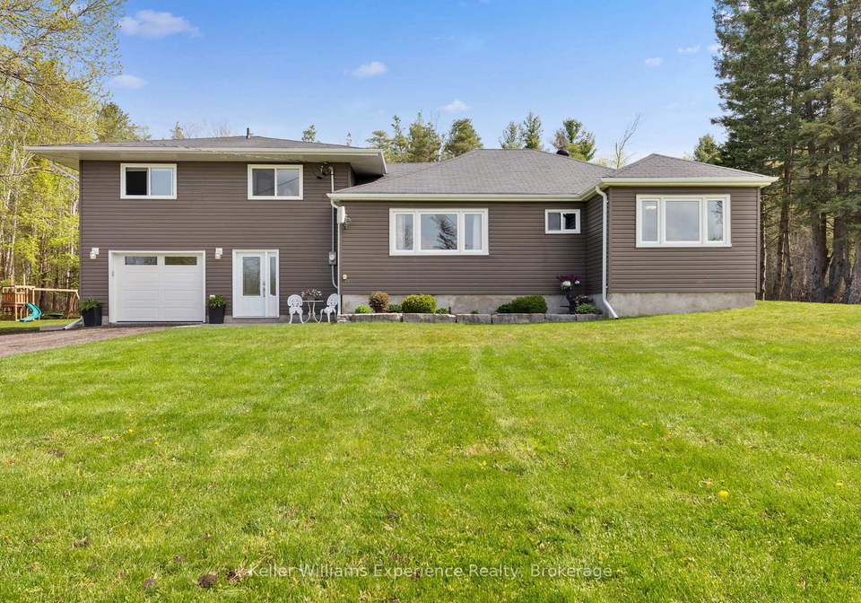 5525-penetanguishene-road-springwater-ontario-s13154126