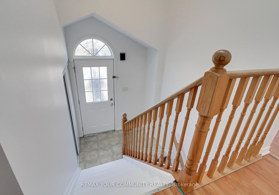 72-ambler-bay-barrie-ontario-s13157044