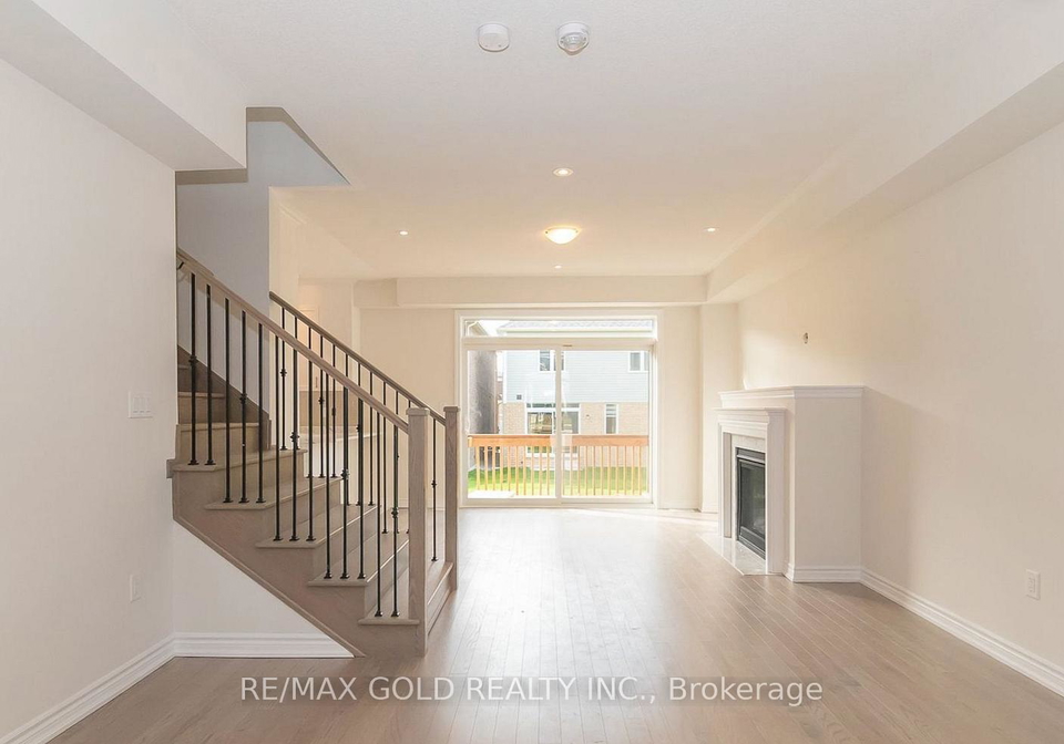 151-terry-fox-drive-barrie-ontario-s13157500