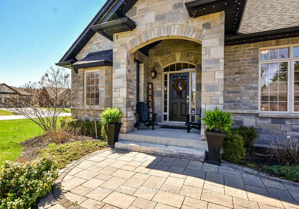 2-roy-hickling-drive-springwater-ontario-s13159122