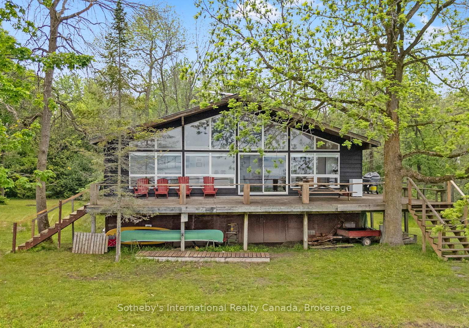 10-11-methodist-island-tay-ontario-s13159870