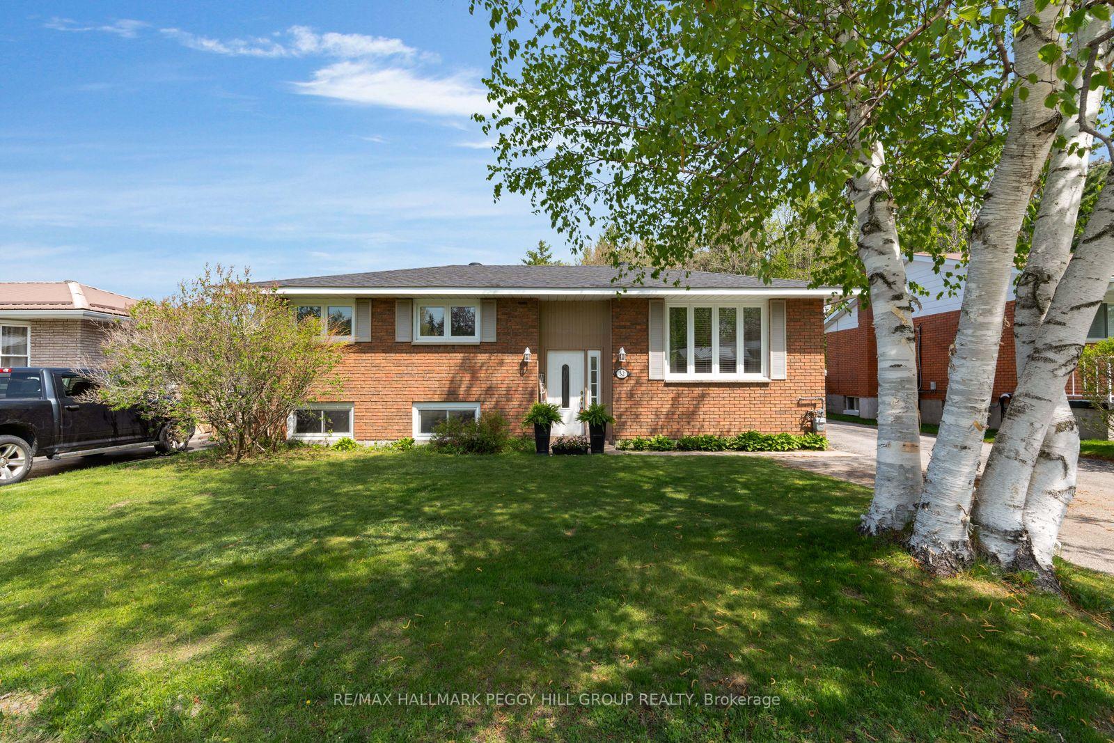 32-kerr-drive-penetanguishene-ontario-s13162110