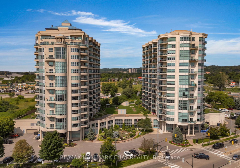 6-toronto-street-barrie-ontario-s13162144