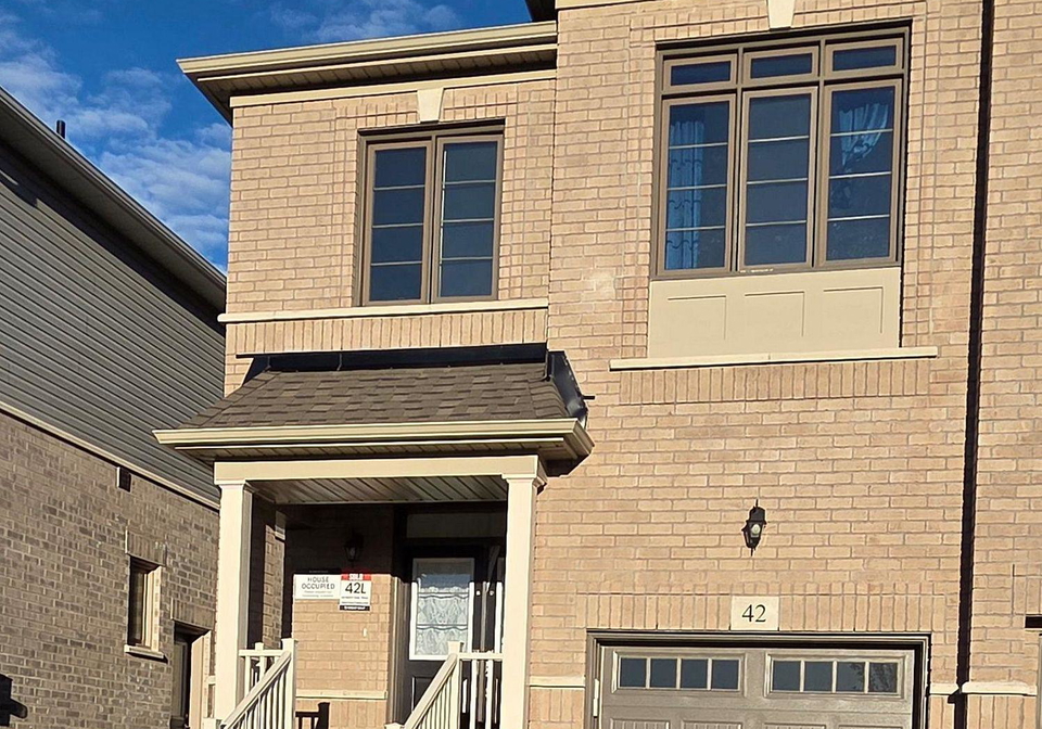 42-west-oak-trail-barrie-ontario-s13163332