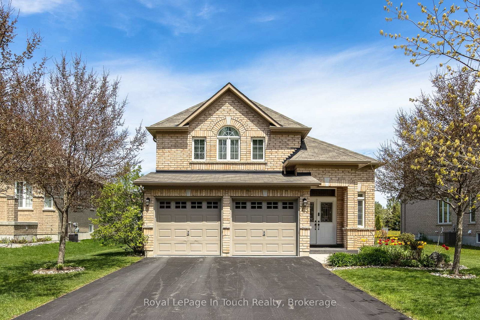 75-pearl-street-wasaga-beach-ontario-s13169866