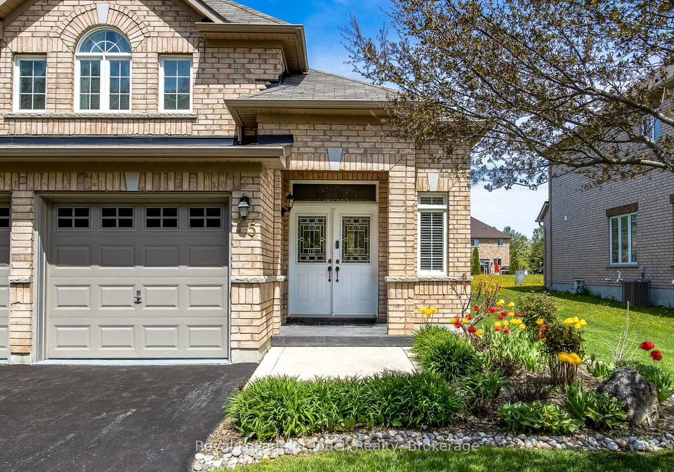 75-pearl-street-wasaga-beach-ontario-s13169866