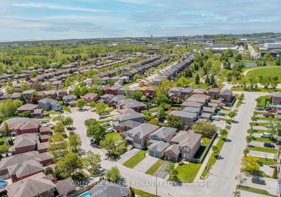 3-teal-place-barrie-ontario-s13171680