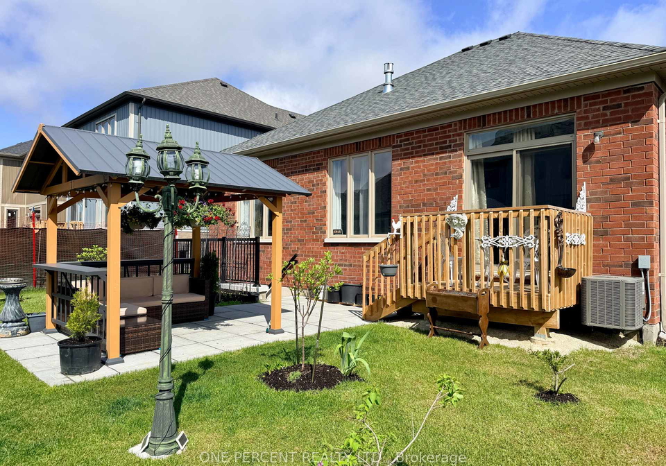 261-wilcox-drive-clearview-ontario-s13172460