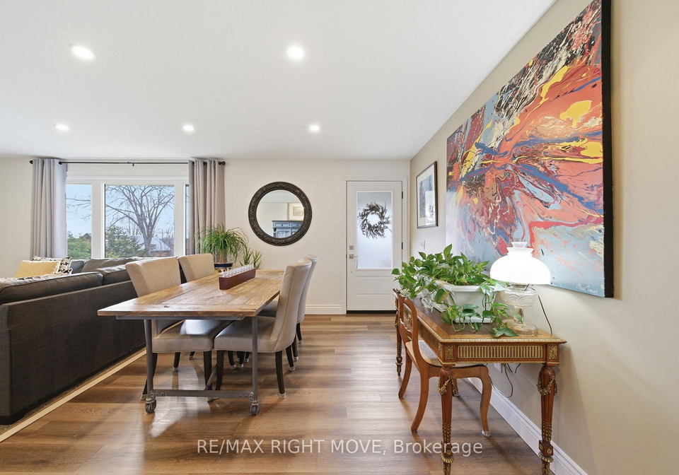 84-brant-street-w-orillia-ontario-s13173612