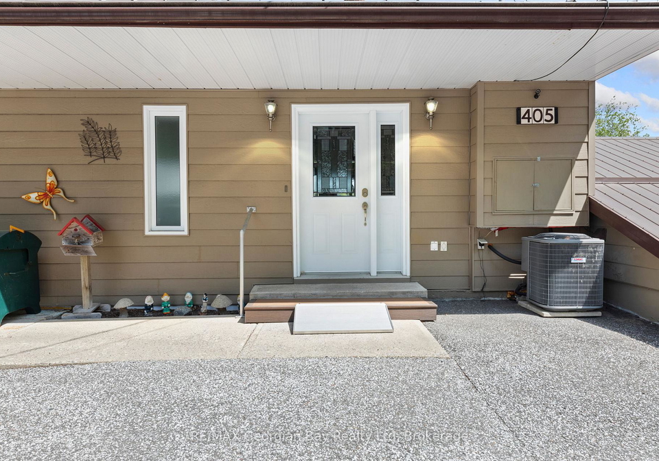 405-champlain-road-penetanguishene-ontario-s13175156