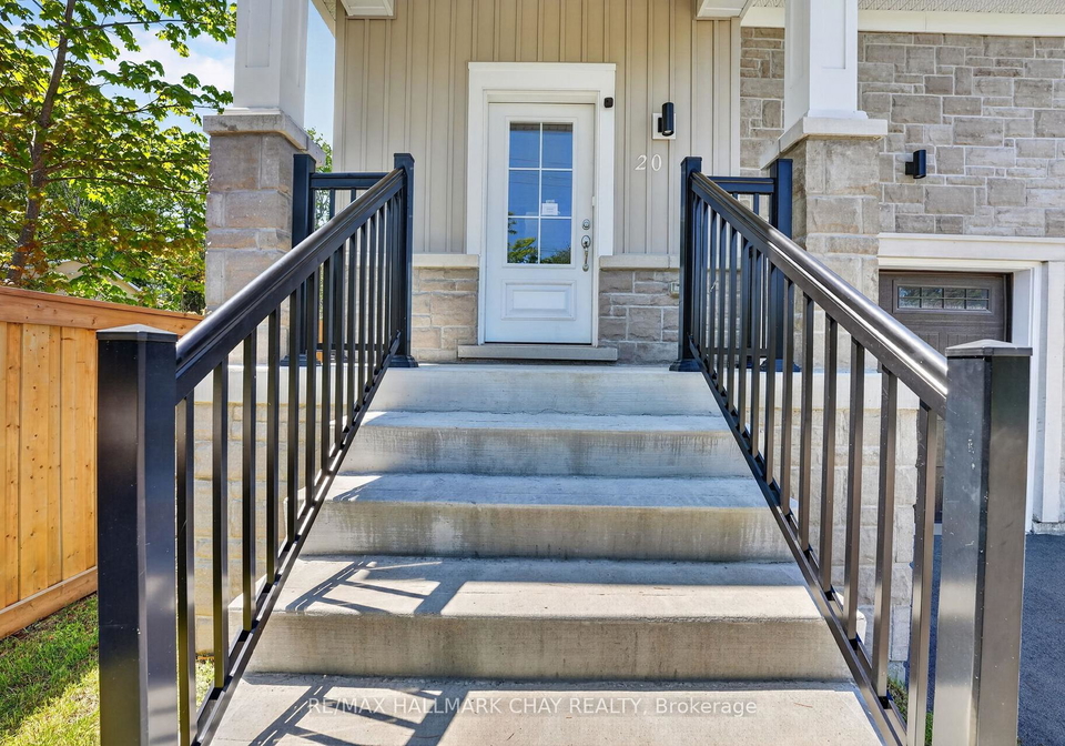 20-62-street-s-wasaga-beach-ontario-s13175528