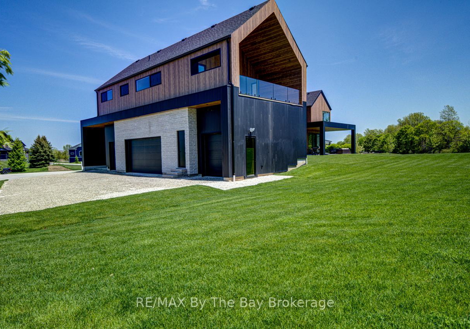 18-raintree-court-clearview-ontario-s13175748