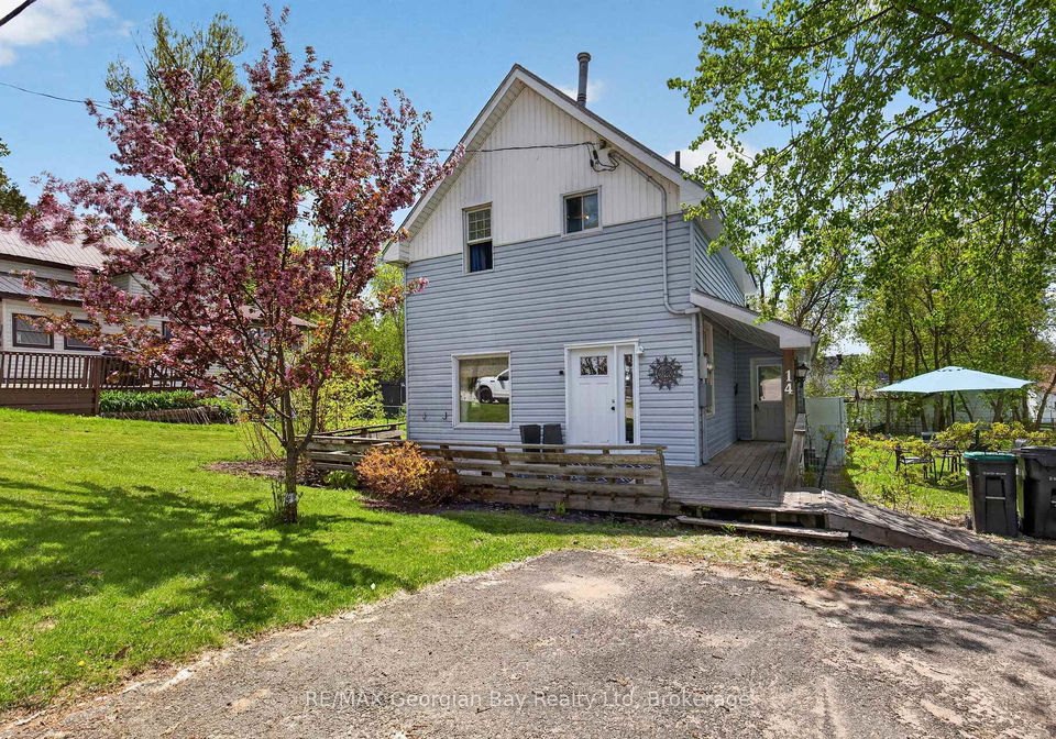 14-centre-street-penetanguishene-ontario-s13176534