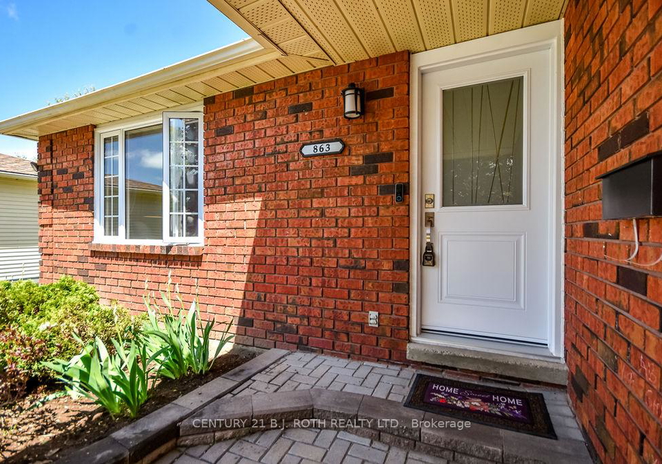 863-birchwood-drive-midland-ontario-s13179524