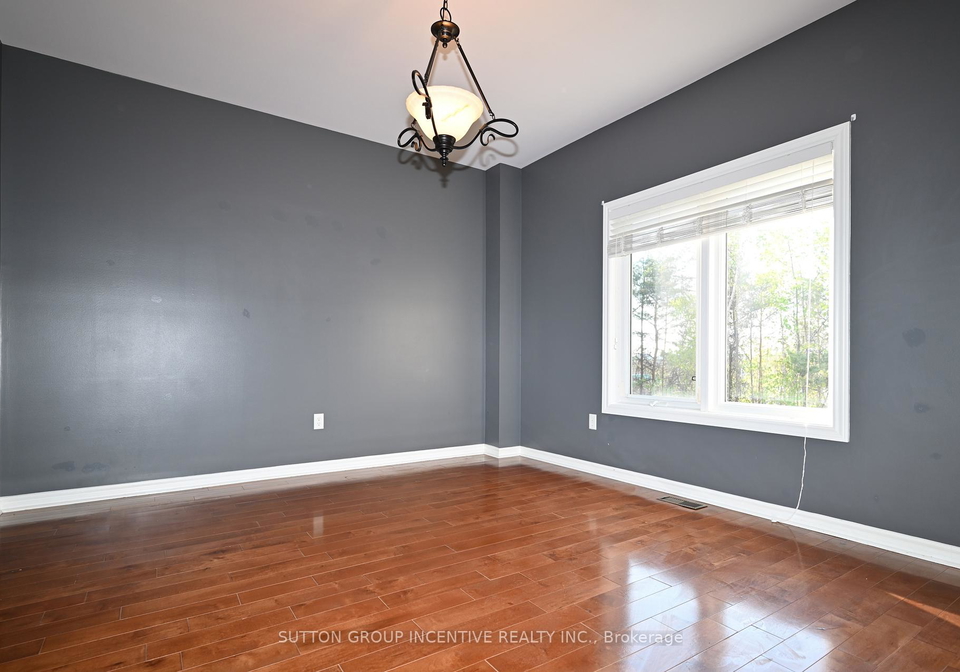 28-silvercreek-crescent-barrie-ontario-s13181008