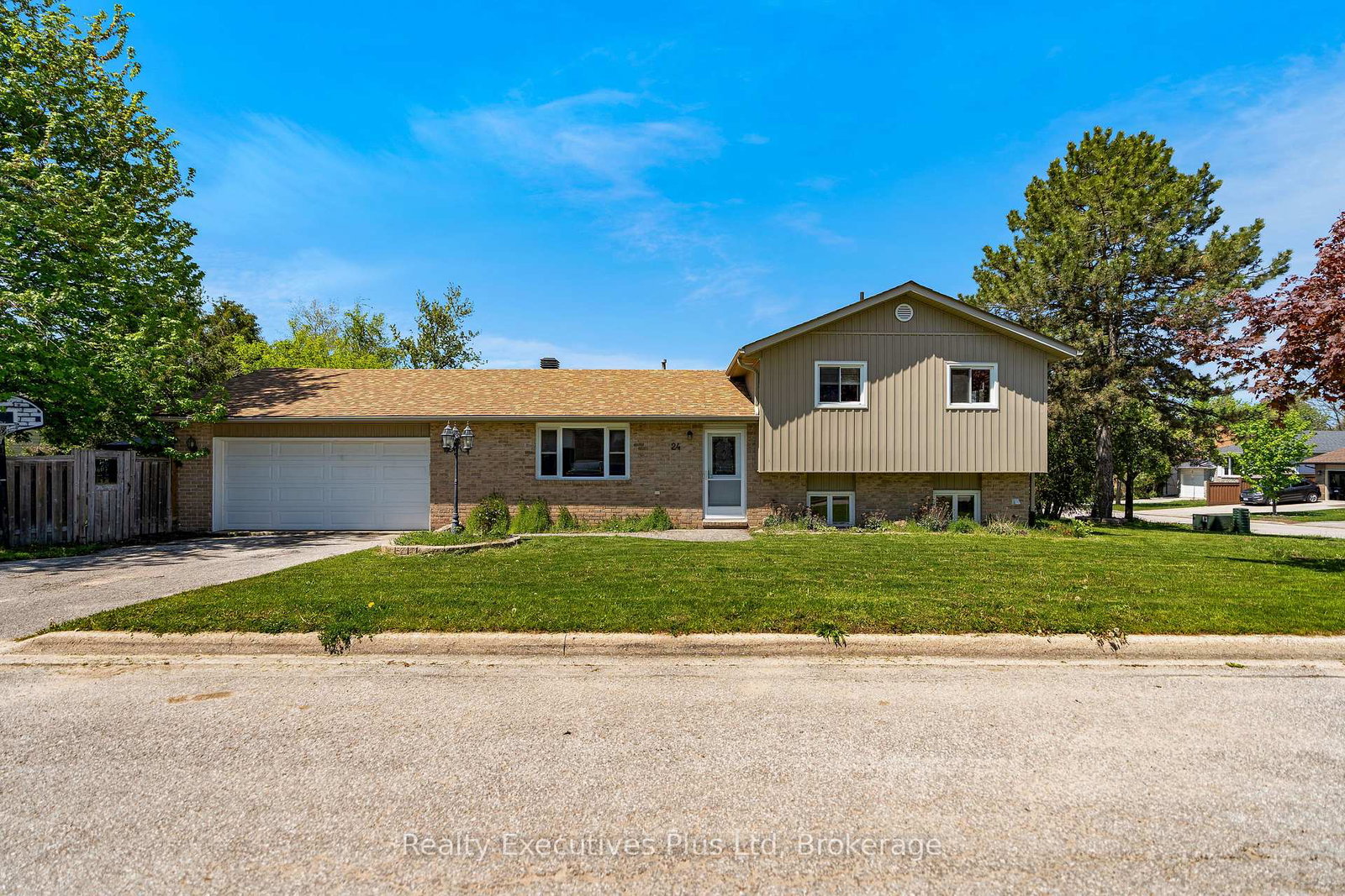 24-mcconkey-place-barrie-ontario-s13181490