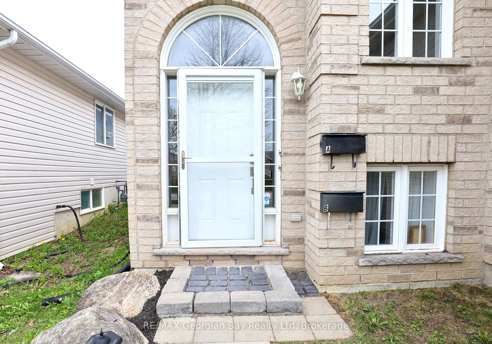 415-irwin-street-midland-ontario-s13183952