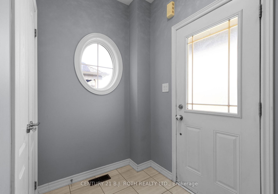 27-cygnus-crescent-barrie-ontario-s13184410