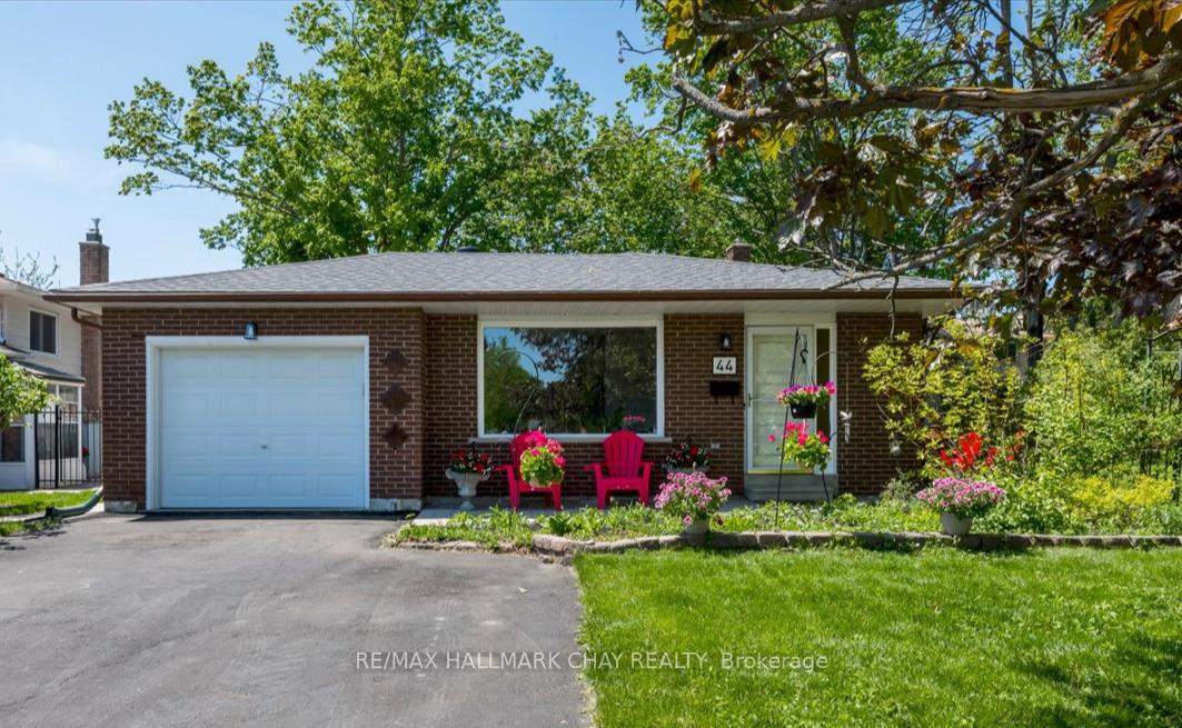 44-belcourt-avenue-barrie-ontario-s13185828