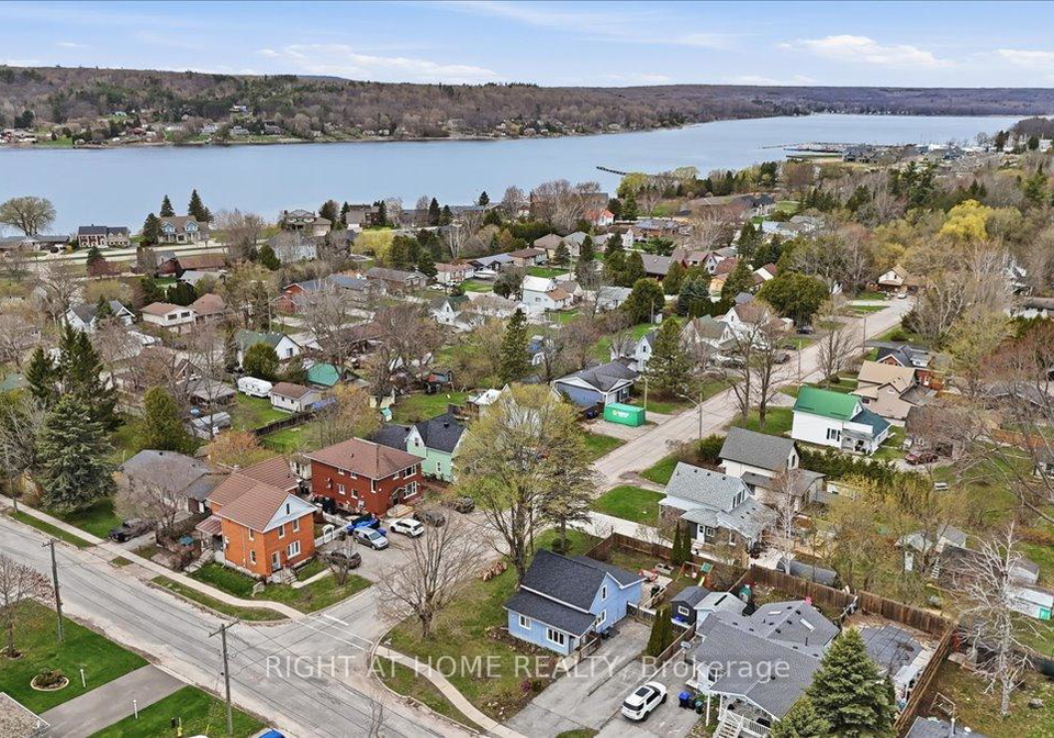 1-leonard-avenue-penetanguishene-ontario-s13188120