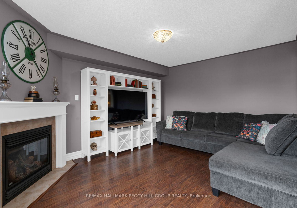106-bird-street-barrie-ontario-s13190058
