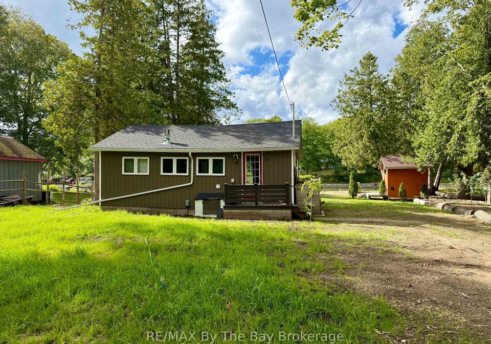 578-oxbow-park-drive-wasaga-beach-ontario-s13201296