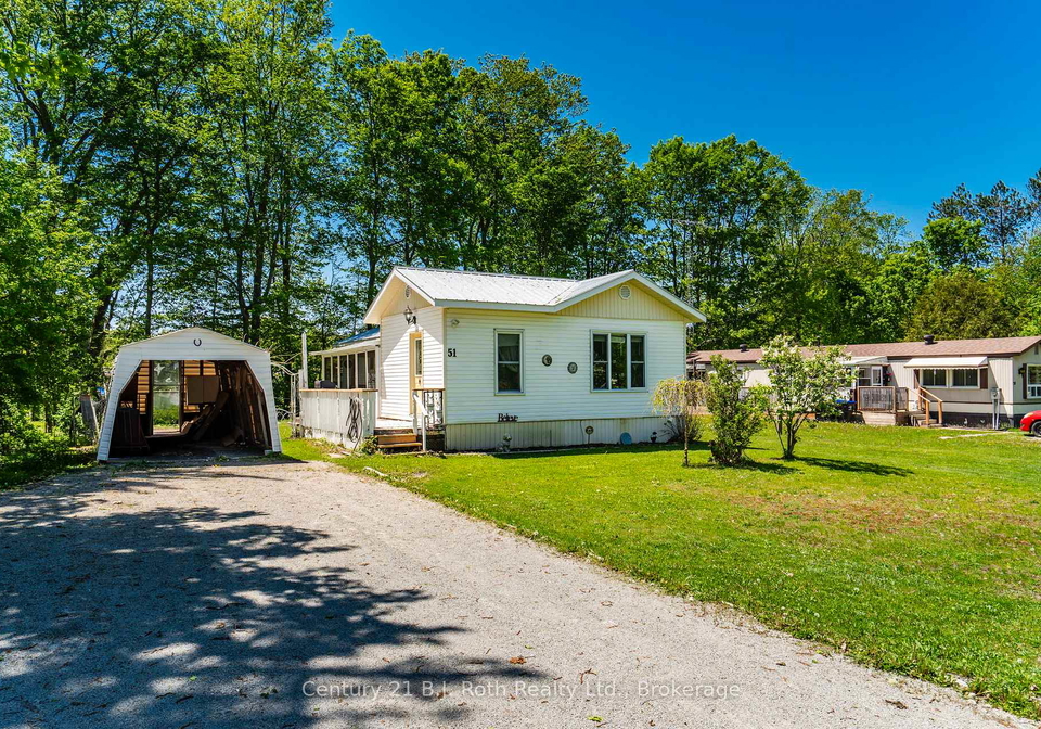 5263-elliott-side-road-tay-ontario-s13209834
