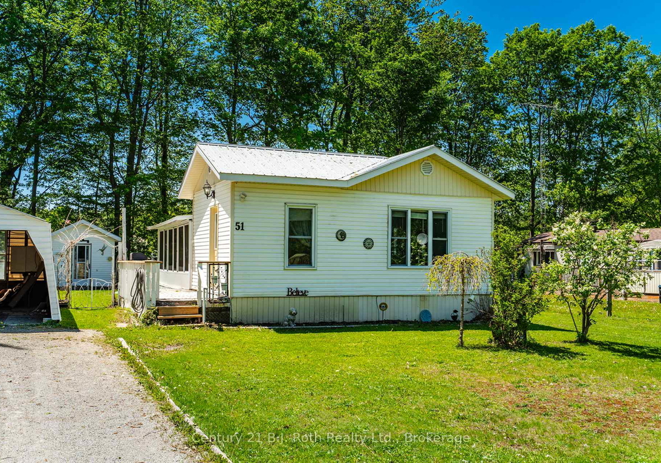 5263-elliott-side-road-tay-ontario-s13209834