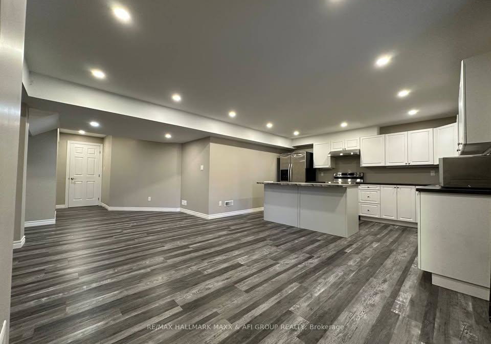 33-camelot-square-barrie-ontario-s13210656