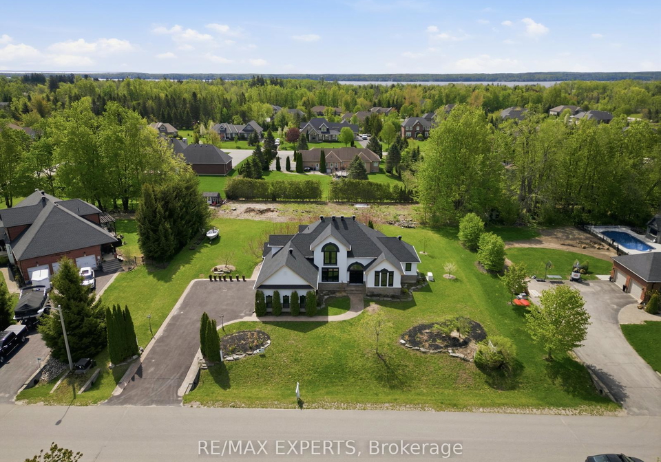 11-basswood-circle-oro-medonte-ontario-s13211054