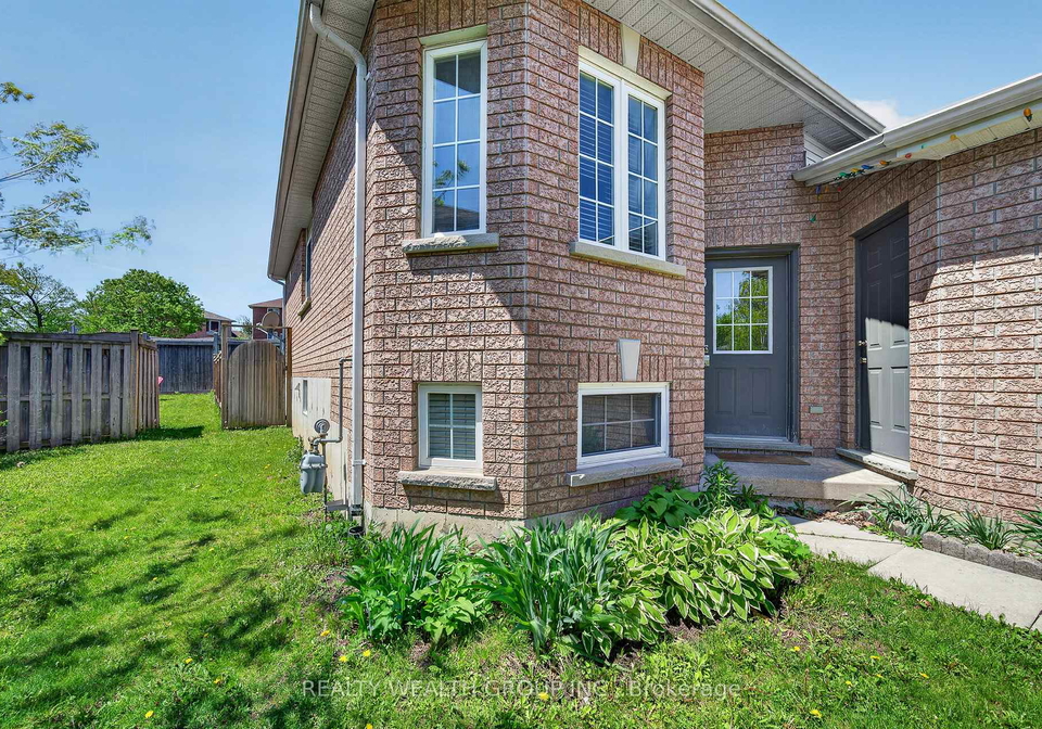 61-stollar-boulevard-barrie-ontario-s13211078