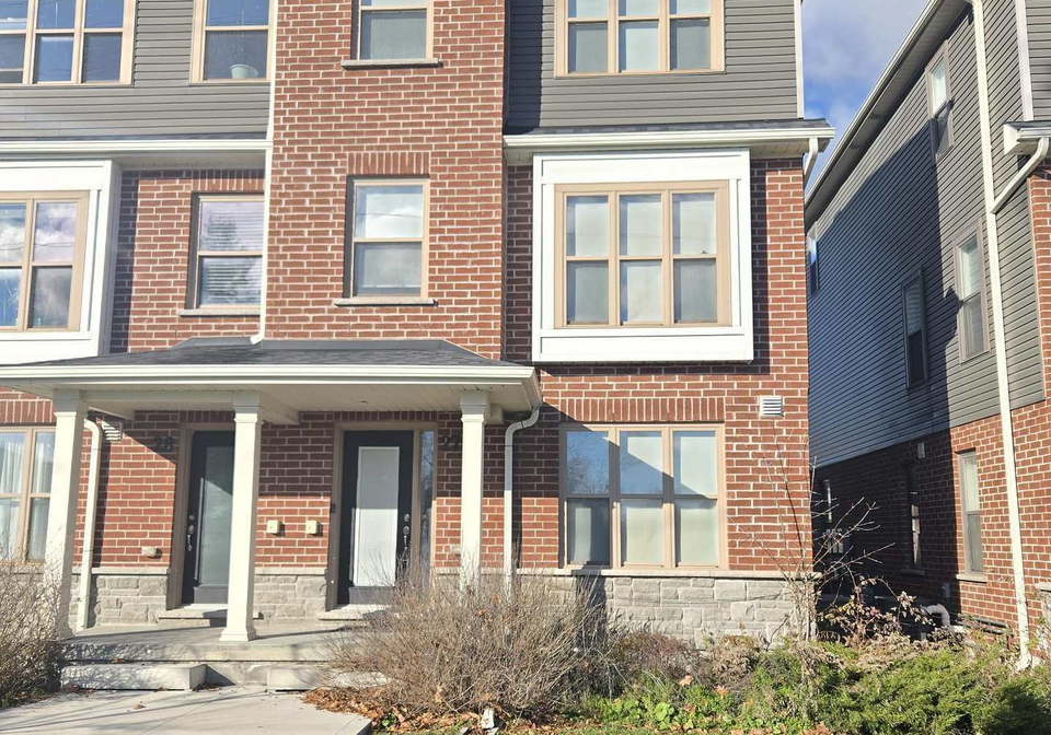 1-leggott-avenue-barrie-ontario-s13211876