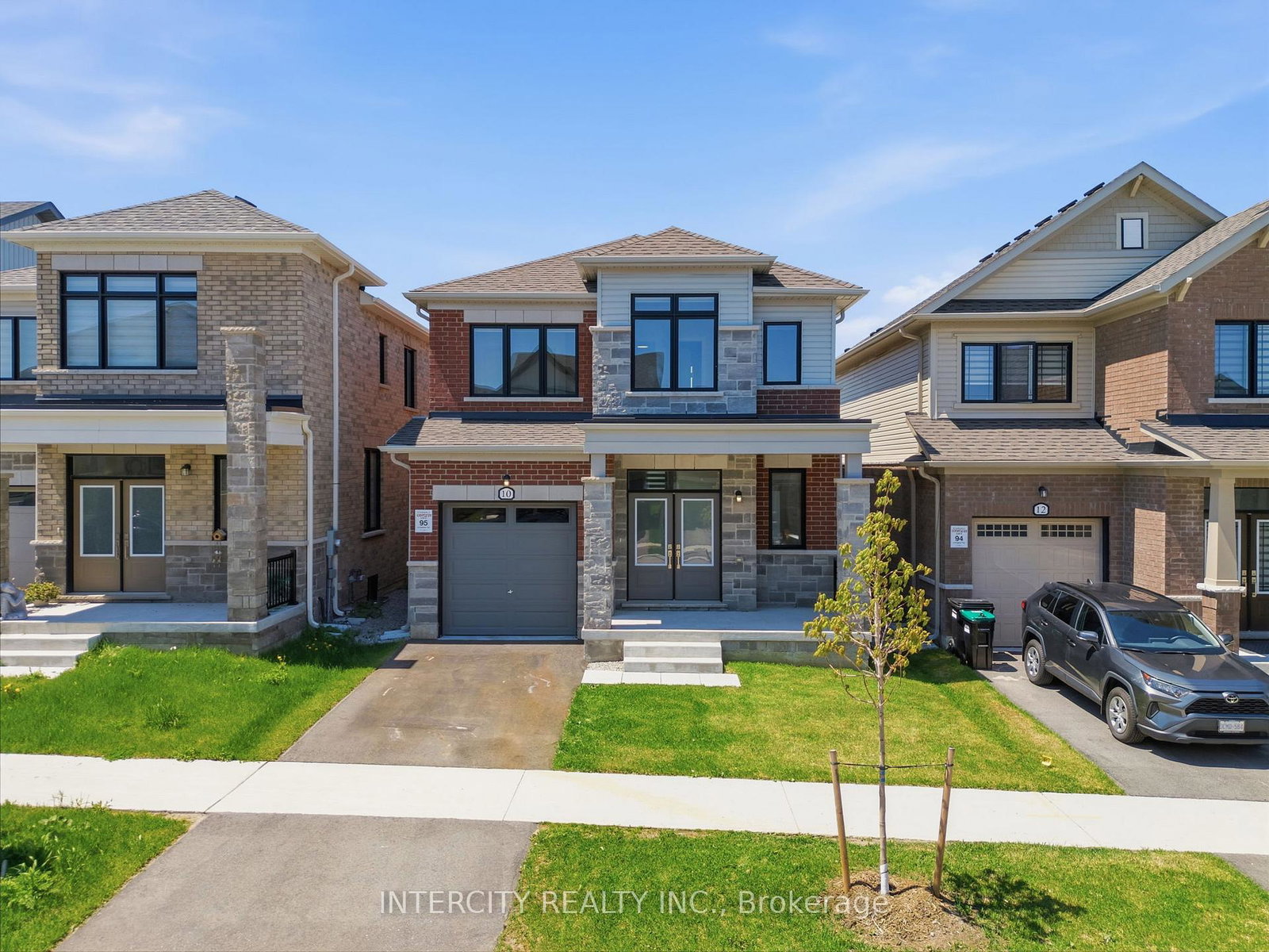 10-kingsbury-trail-barrie-ontario-s13212708