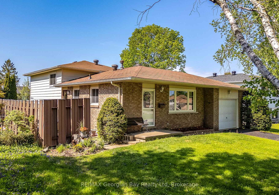 1010-glen-eagles-crescent-midland-ontario-s13212784