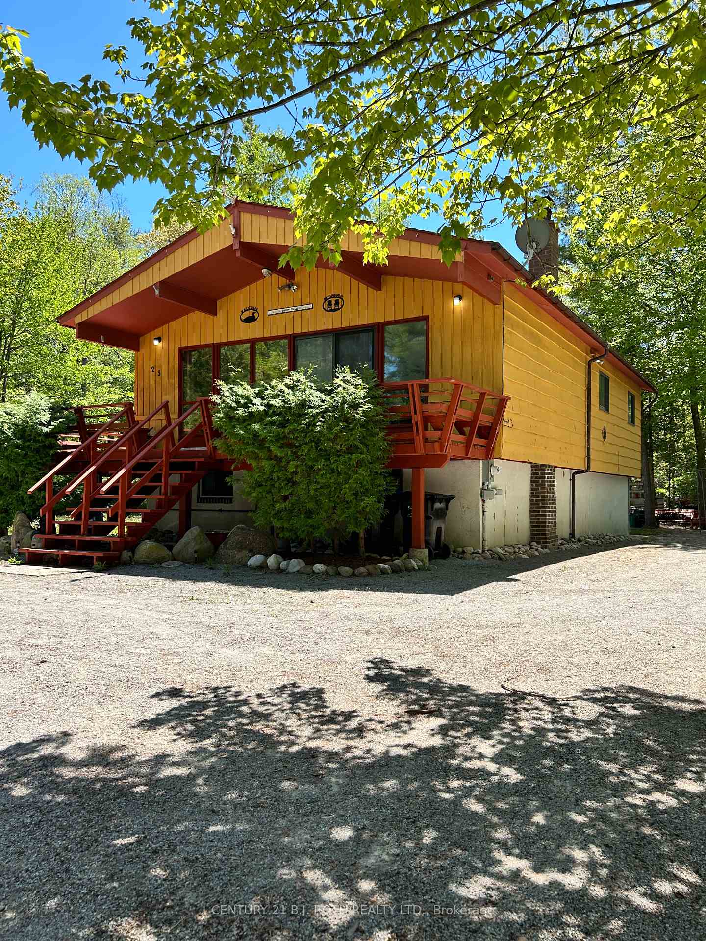 23-victoria-avenue-tiny-ontario-s13212856