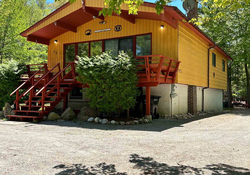 23-victoria-avenue-tiny-ontario-s13212856