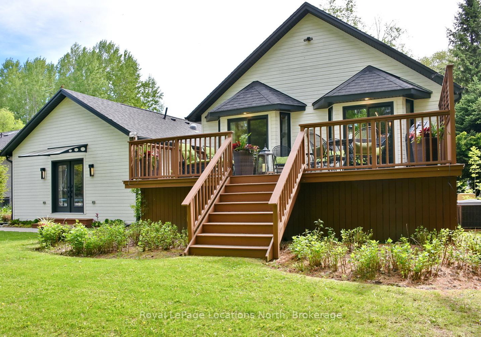 8-hickory-street-collingwood-ontario-s13213462