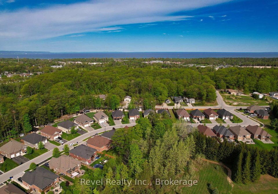 31-natures-trail-wasaga-beach-ontario-s13213506
