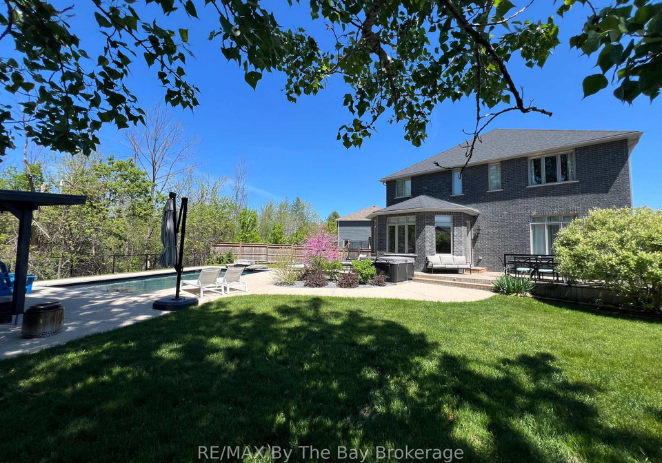 39-gilpin-crescent-collingwood-ontario-s13214494