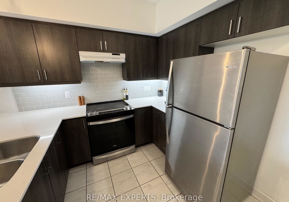 4-spice-way-barrie-ontario-s13214510