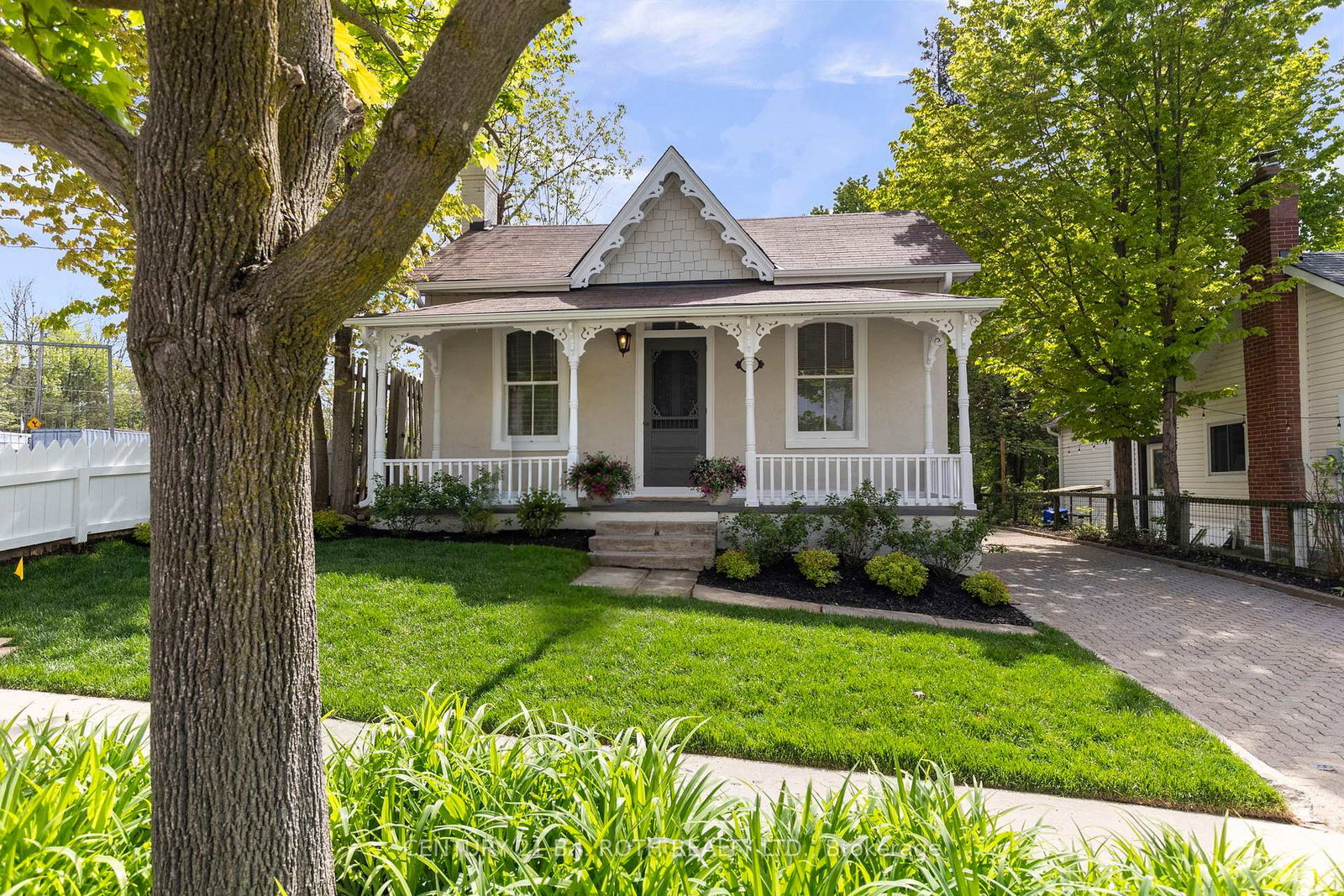 13-nelson-square-e-barrie-ontario-s13214880