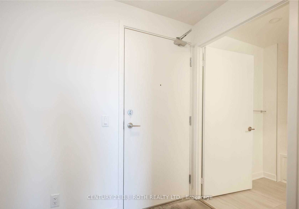 681-yonge-street-n-barrie-ontario-s13216712