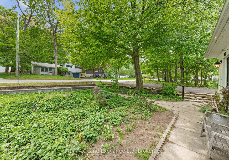 836-victoria-street-midland-ontario-s13217392