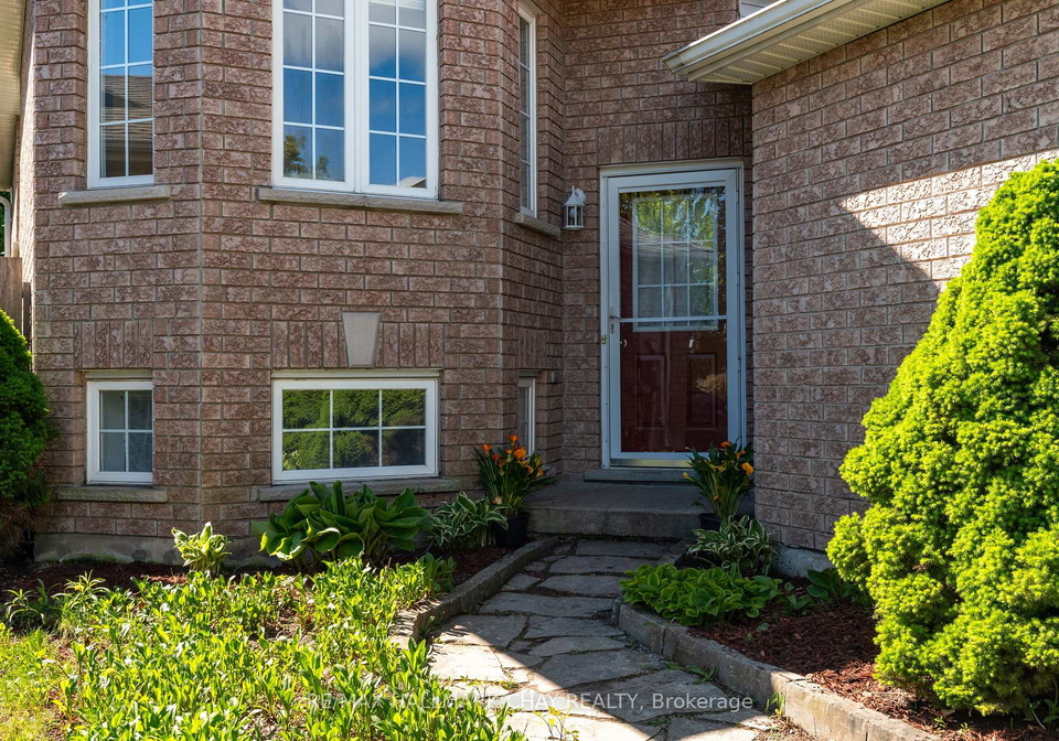 63-masters-drive-barrie-ontario-s13218394