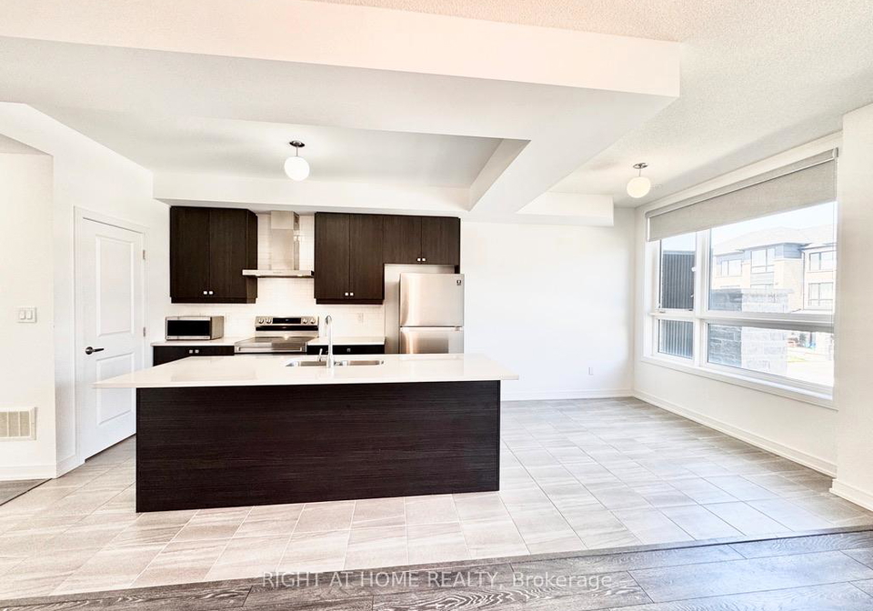16-blue-forest-crescent-barrie-ontario-s13219114